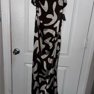 Elegant Brown and Cream Maxi Dress with Adjustable Straps